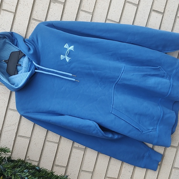 Under Armour Hoodie - Picture 6 of 9